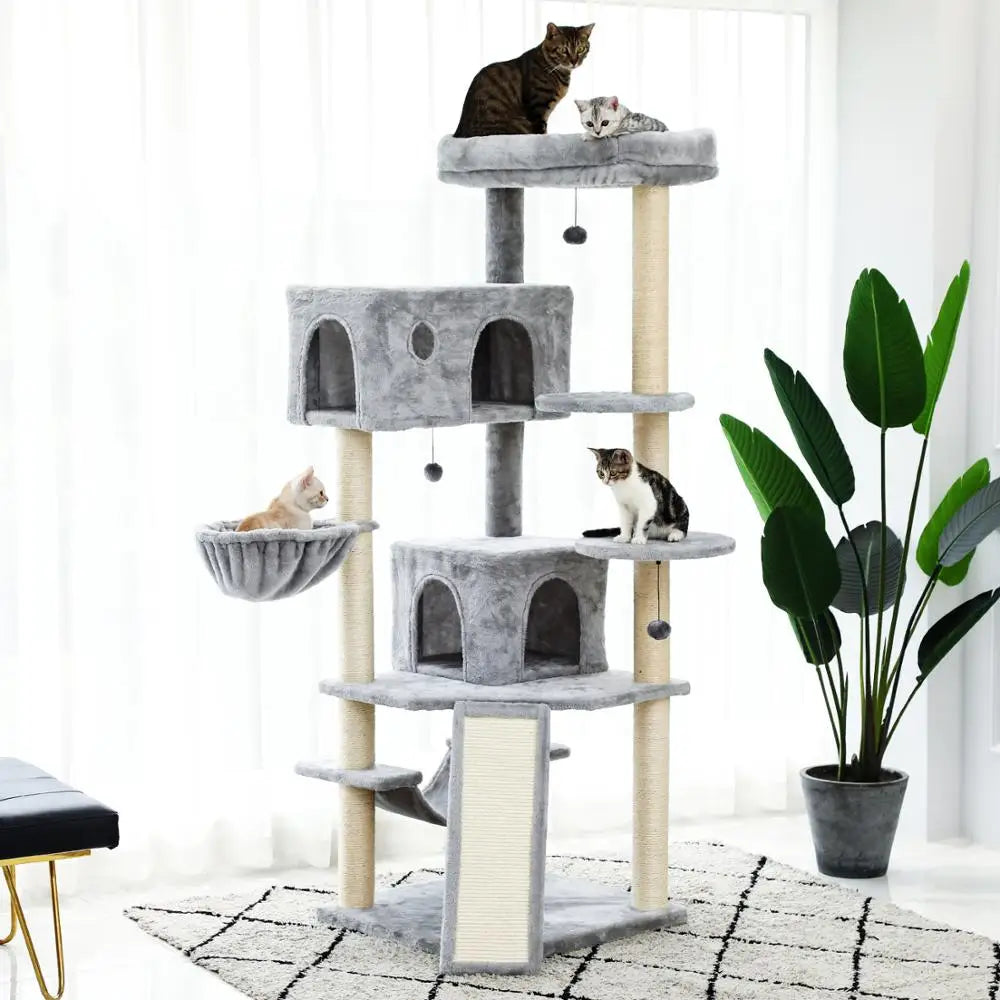 arbre à chat avec condos et jeux intégré