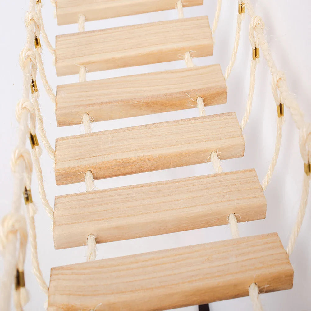 structure en bois pour arbre à chat