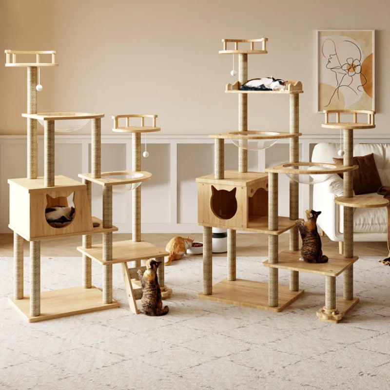 arbre à chat spacieux en bois blanc